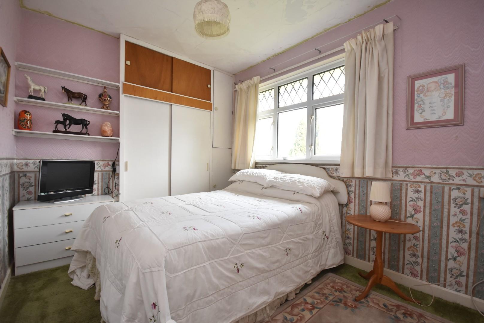 63 Coleridge Avenue, Penarth, CF64 2SR